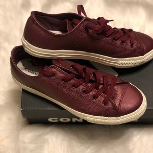 Converse Size 6y Dark Burgundy/Dark Burgundy 8.5w